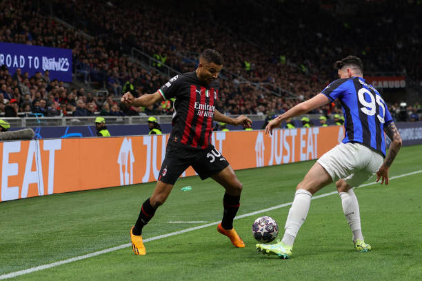 尽管曼联在 尽管曼联在