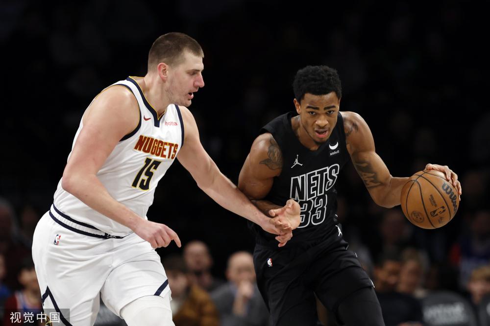 斯的表现超 斯的表现超